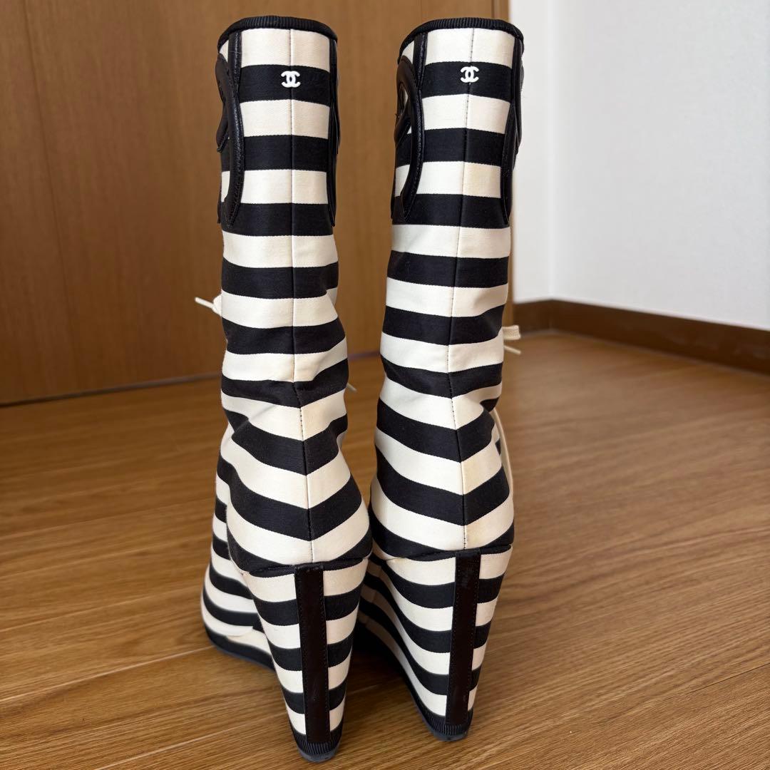 CHANEL ストライプ ウェッジブーツ