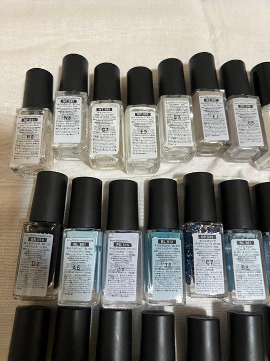 ネイルホリック　63本セット＋ネイル本セット