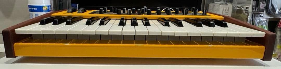 アナログシンセサイザー Dave Smith mopho ケース付き