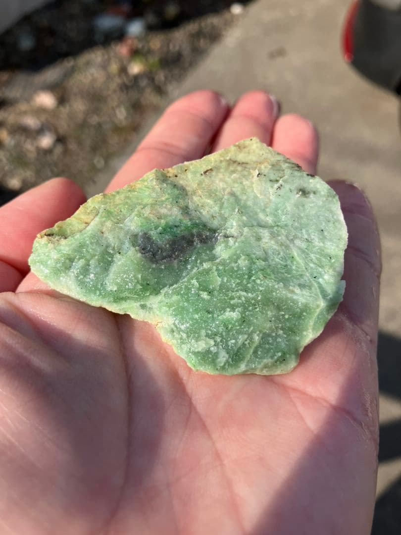 日高翡翠　原石