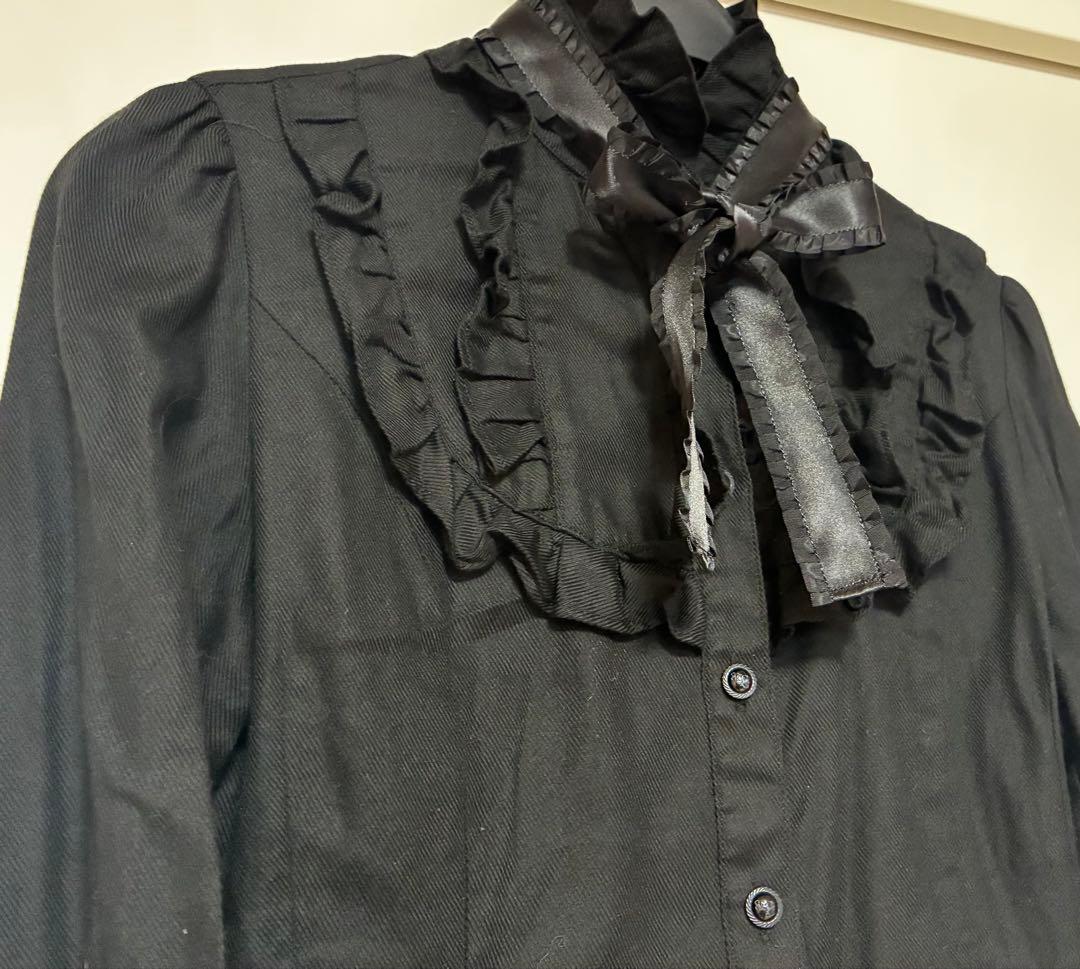 最終お値下げ　日本製　イノセントワールド　ブラウス①