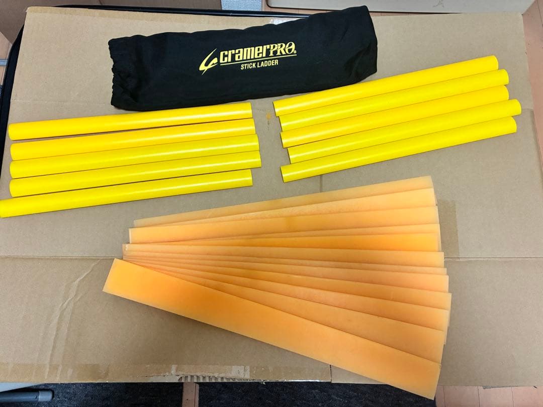 大型ハードケース付き｜トレーニング用品まとめ売り（ハードル・スティックラダー等）