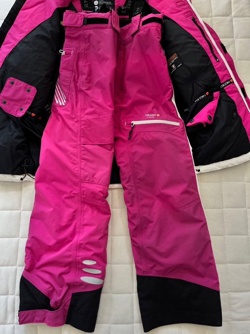 イスビョンスキーウェア