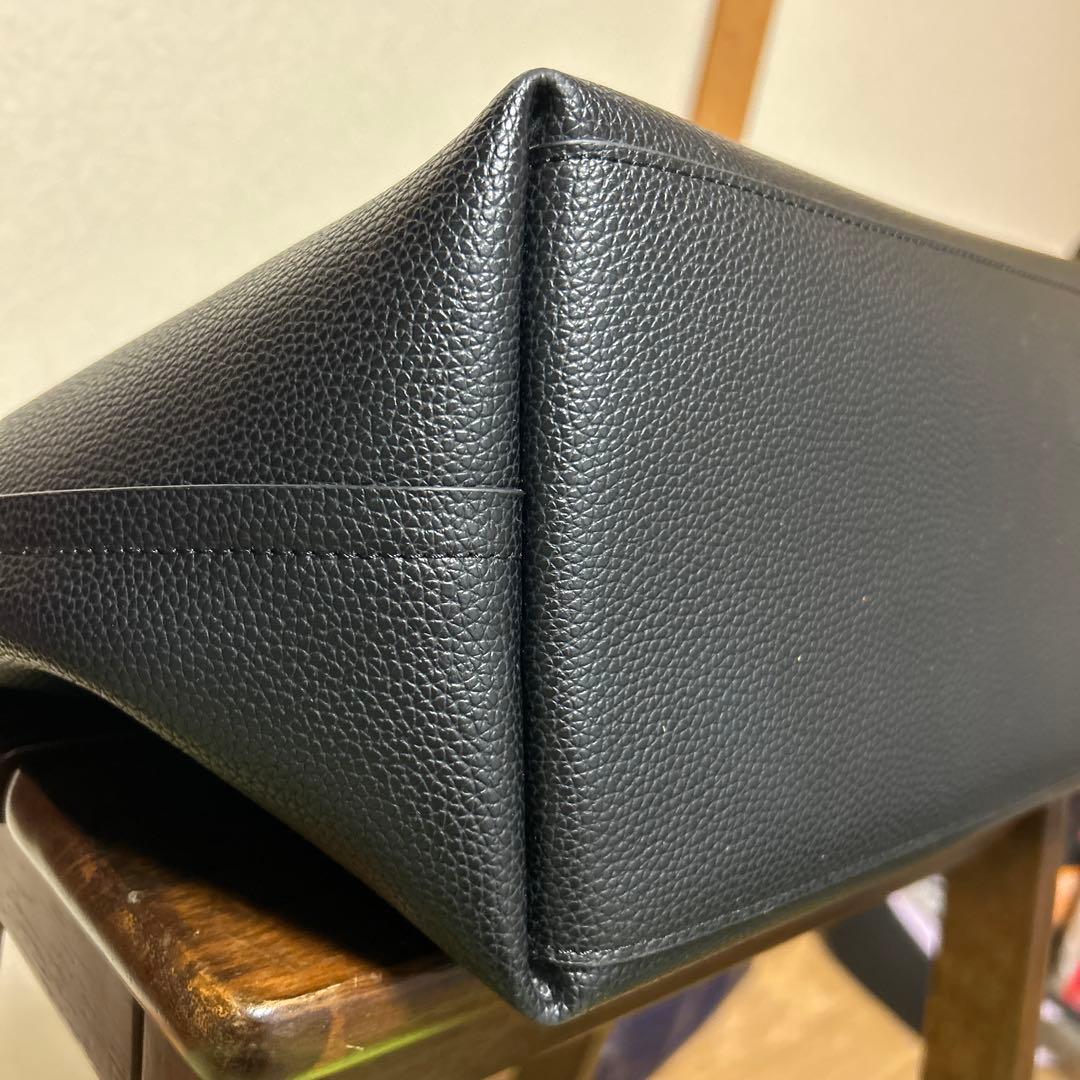 <土日限定値下げ>COACHコーチトートバッグ　ブラック