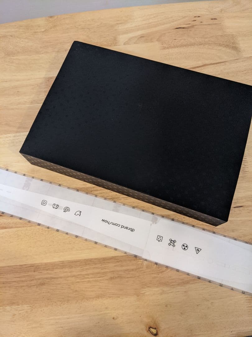 ps5  dbrand　フェイスプレート＋センタースキン