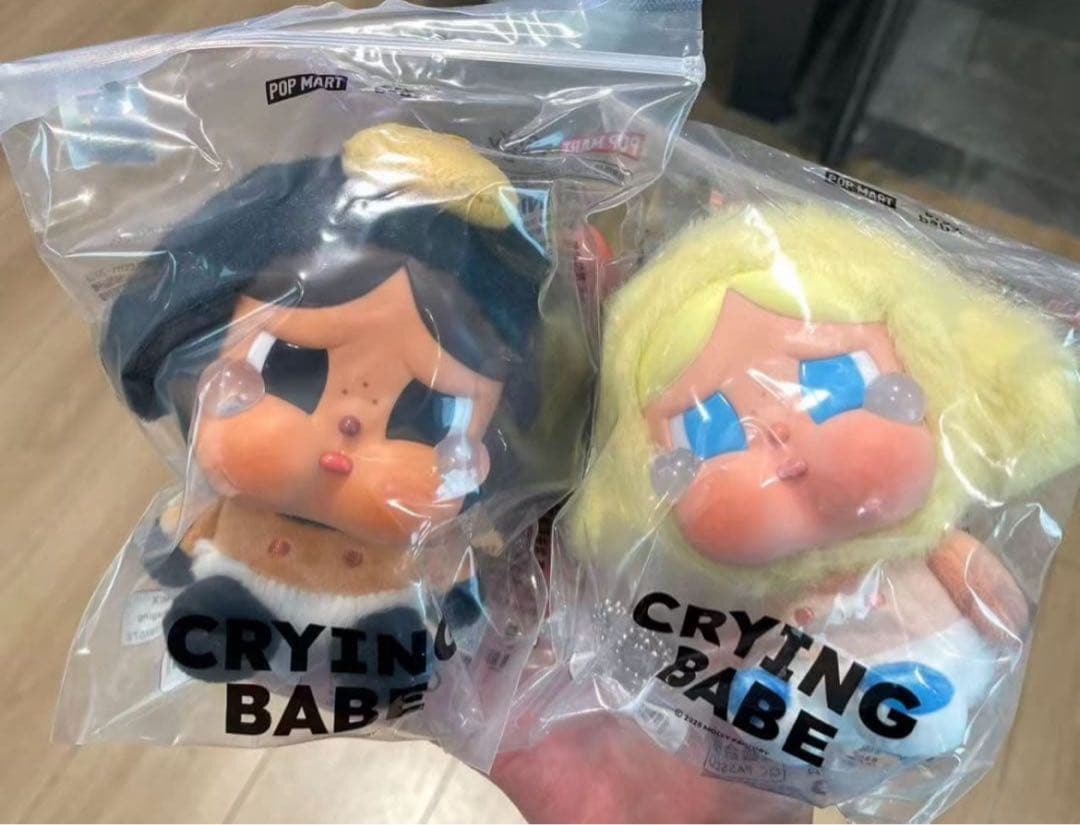 限定⭐️POPMARTCRYBABYCrying Babeぬいぐるみマスコット