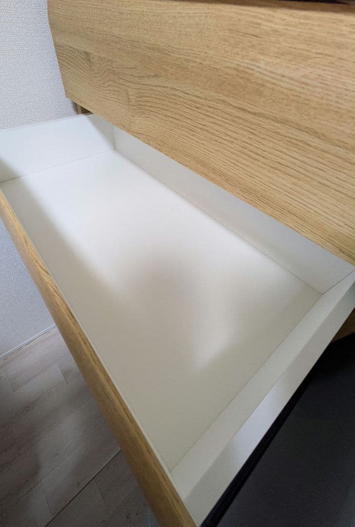 ニトリ　ハイチェスト幅80　奥行40　高さ130（約）