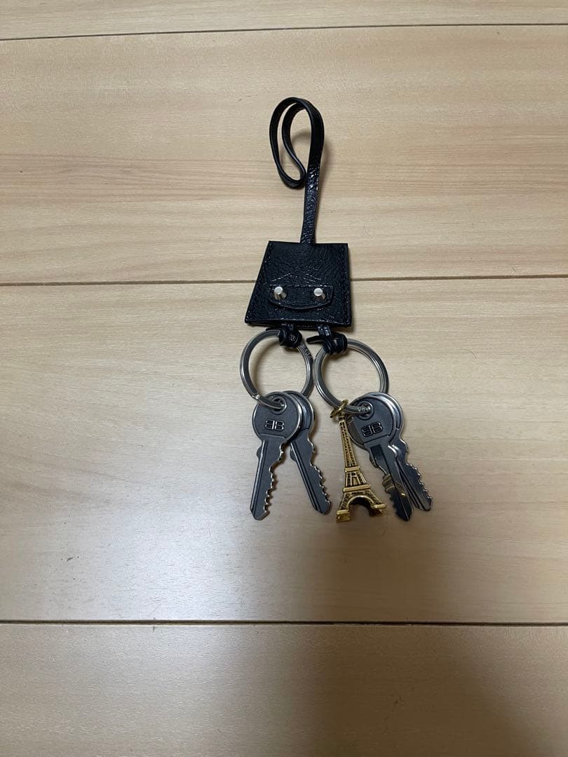 BALENCIAGA LE CITY チャーム エッフェル