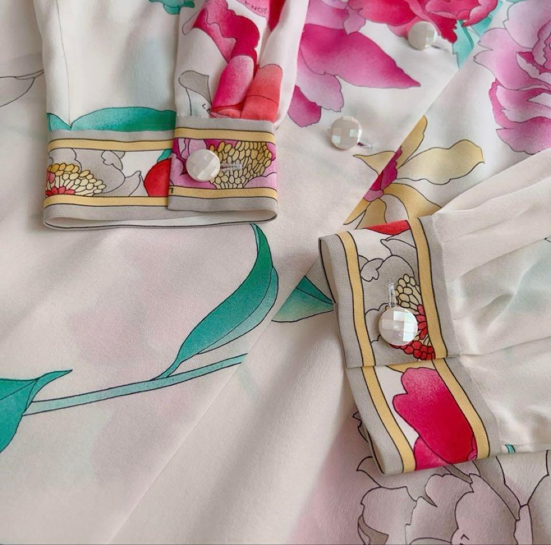 新品同様✨レオナール シルク絹100% ブラウス 花柄 フラワー L 白￼