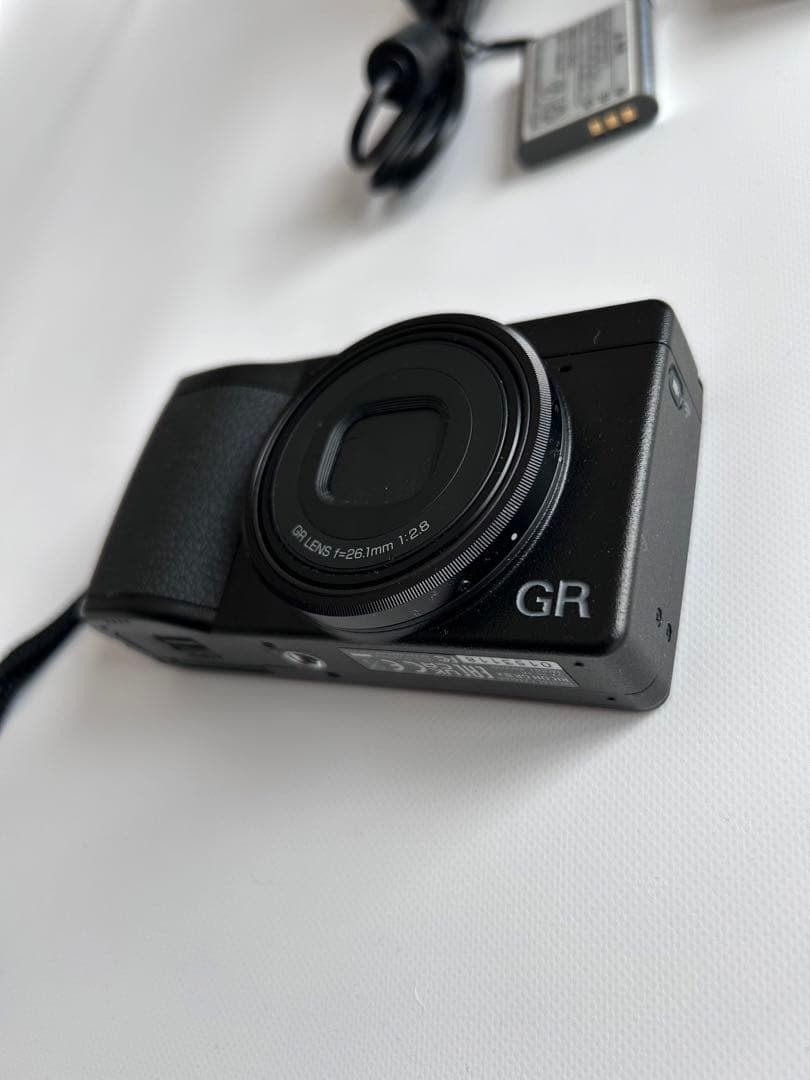 【4年以上の保証書付・撮影枚数328枚】RICOH GR IIIx