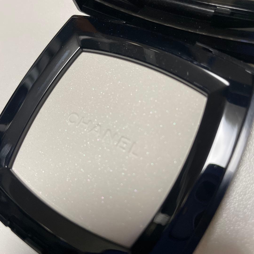 CHANEL Poudre Lumière Glacée