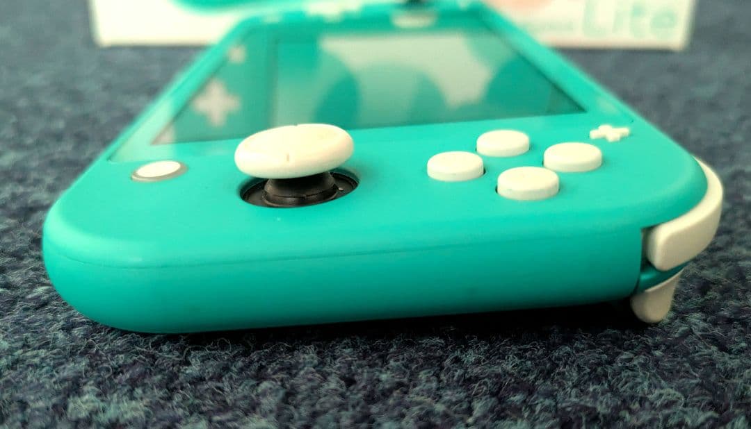 Switchライト ターコイズ SDカード付 初期化済み 箱あり 動作確認済み