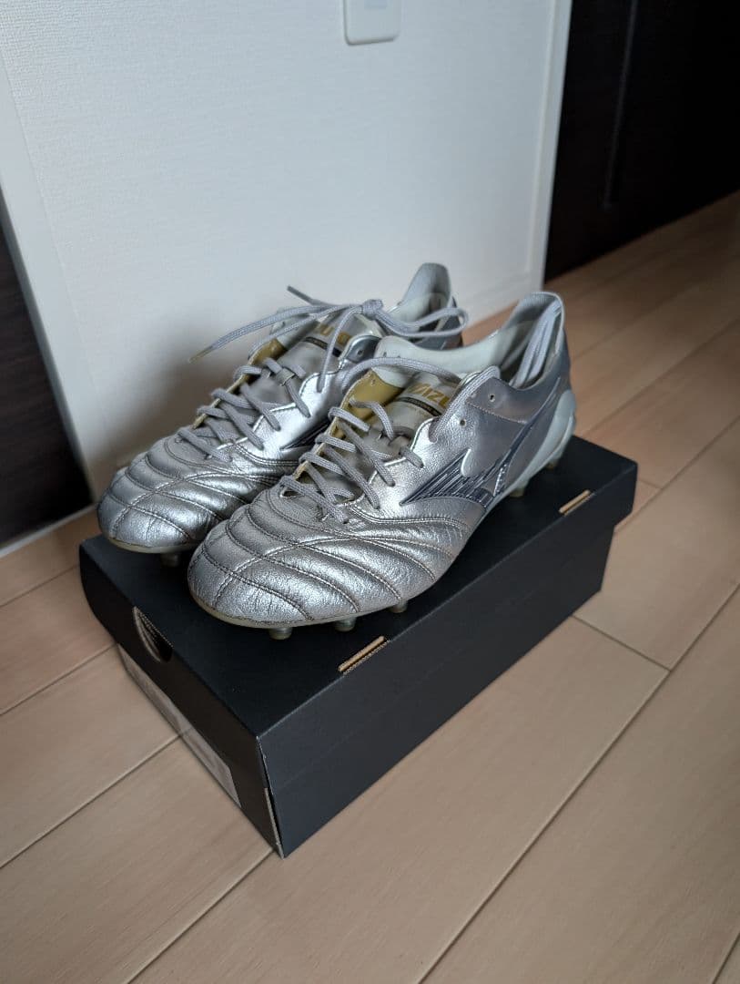 土日限定　Mizuno Morelia Neo4 japan 27.0