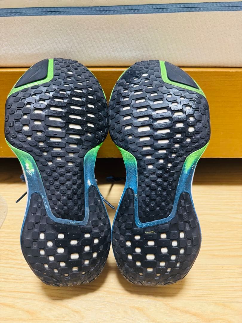 Nike ZoomX Invincible Run 3 24.5cm美品