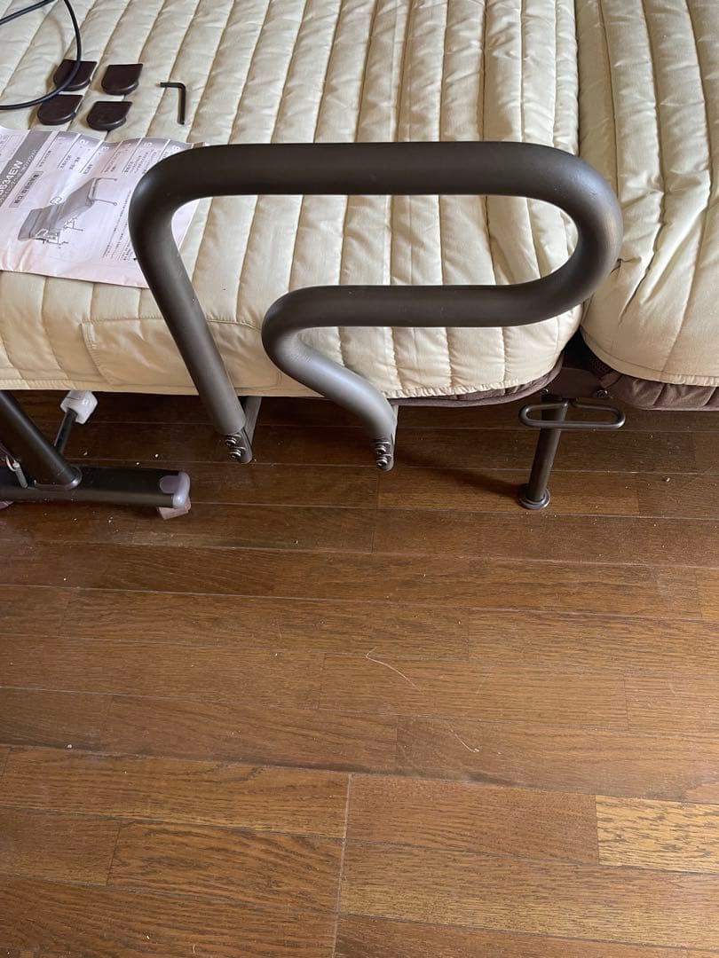 送料込み　アテックス社　電動ベッド