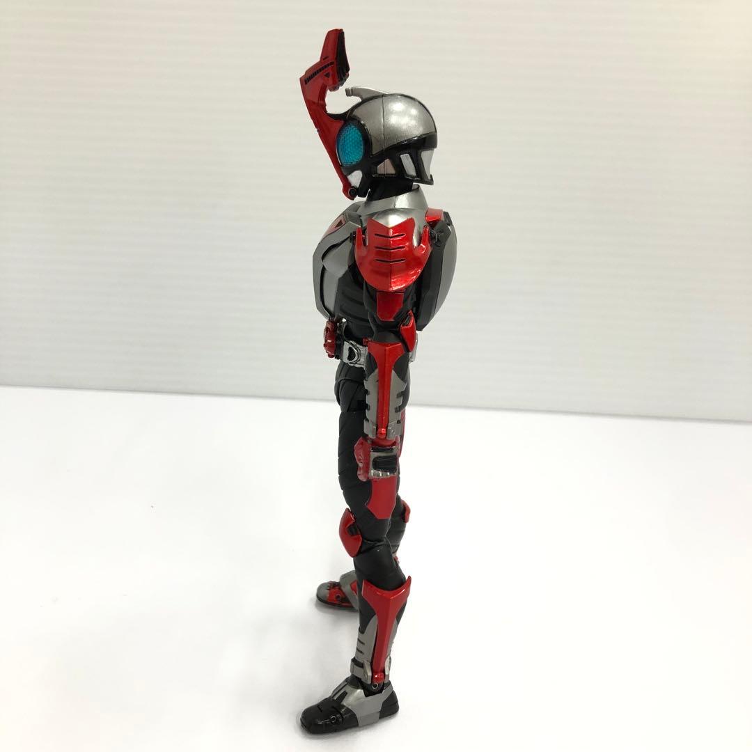 kntoy61-2131 S.H.Figuarts 仮面ライダーカブト