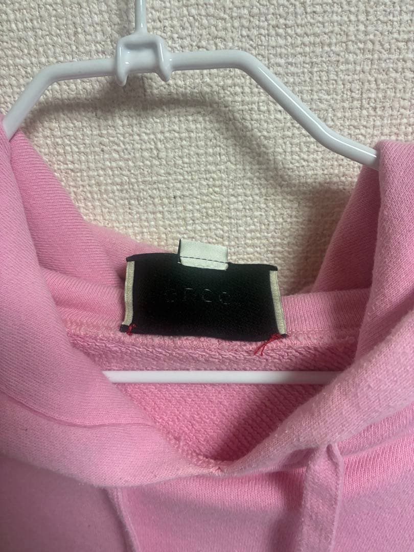 GUCCI ピンク パーカー