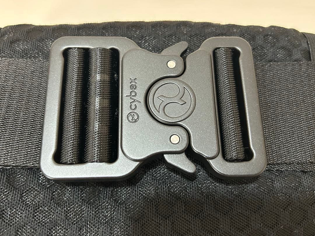 試着のみ⭐︎新品未使用・匿名配送 ⭐︎Cybex 抱っこ紐