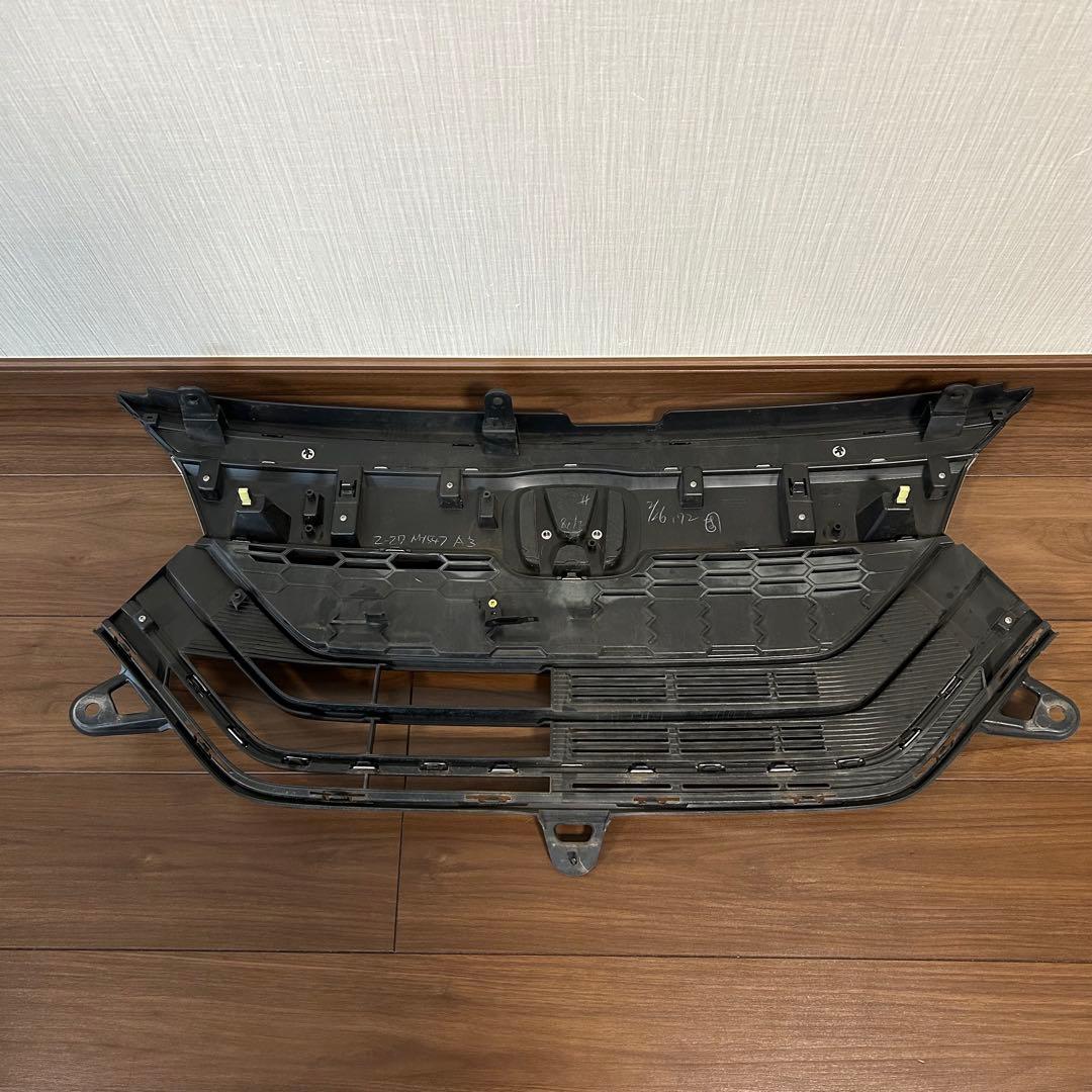 ゆうゆう N-BOX カスタム 無限フロントグリル