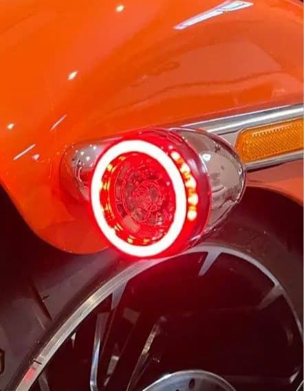 ハーレー 2024 ブレイクアウト 純正LED リアウインカー　新車取り外し部品