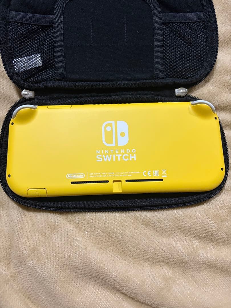 Nintendo Switch Lite イエロー 本体 充電器 ケース付き