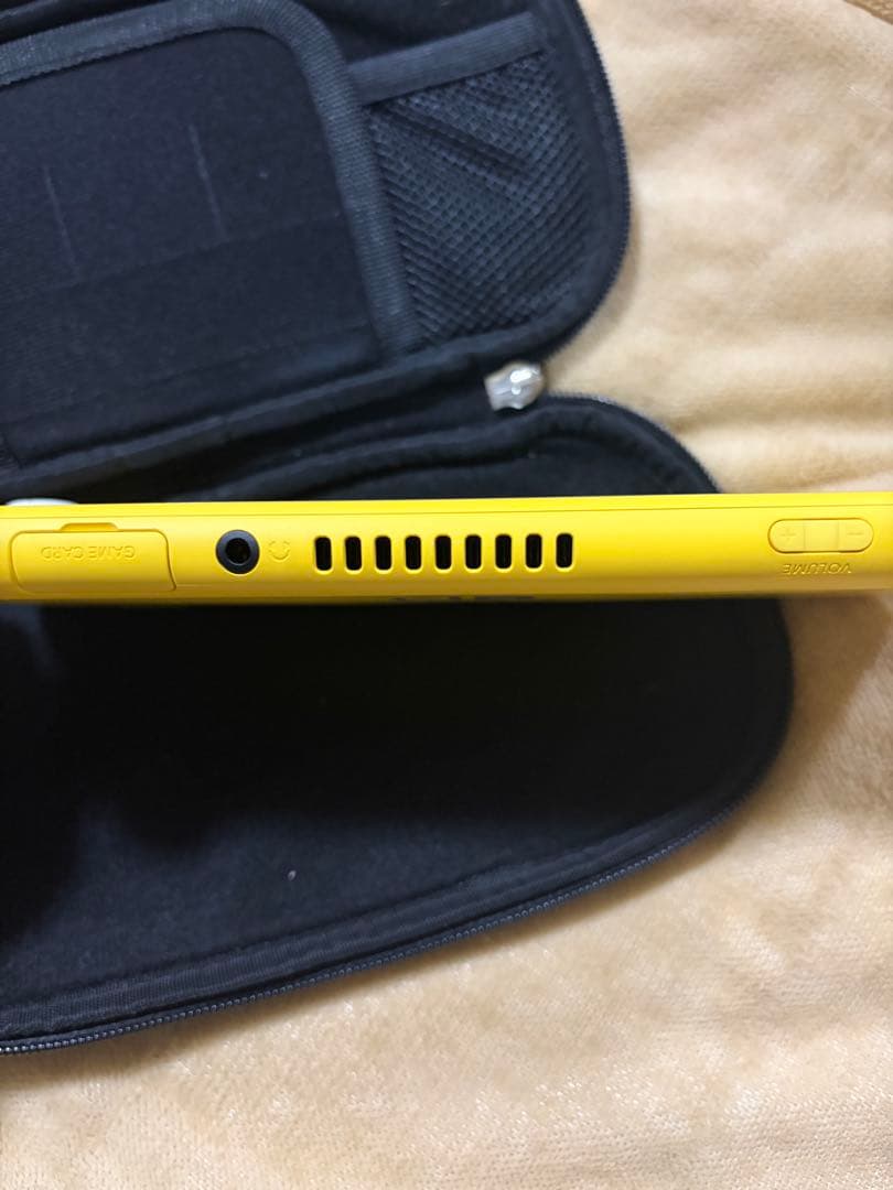 Nintendo Switch Lite イエロー 本体 充電器 ケース付き