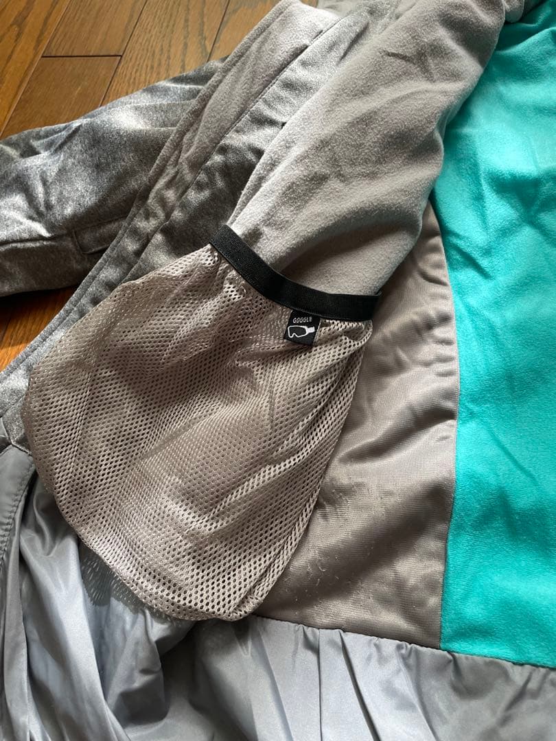 【極美品】エスティボ　スノーボードウェア上下セット 【Ｍサイズ】