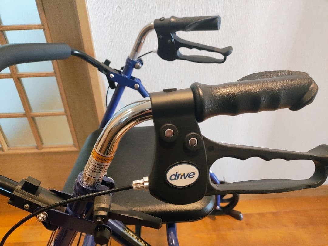 drive 青色 歩行器 座席・バスケット付き