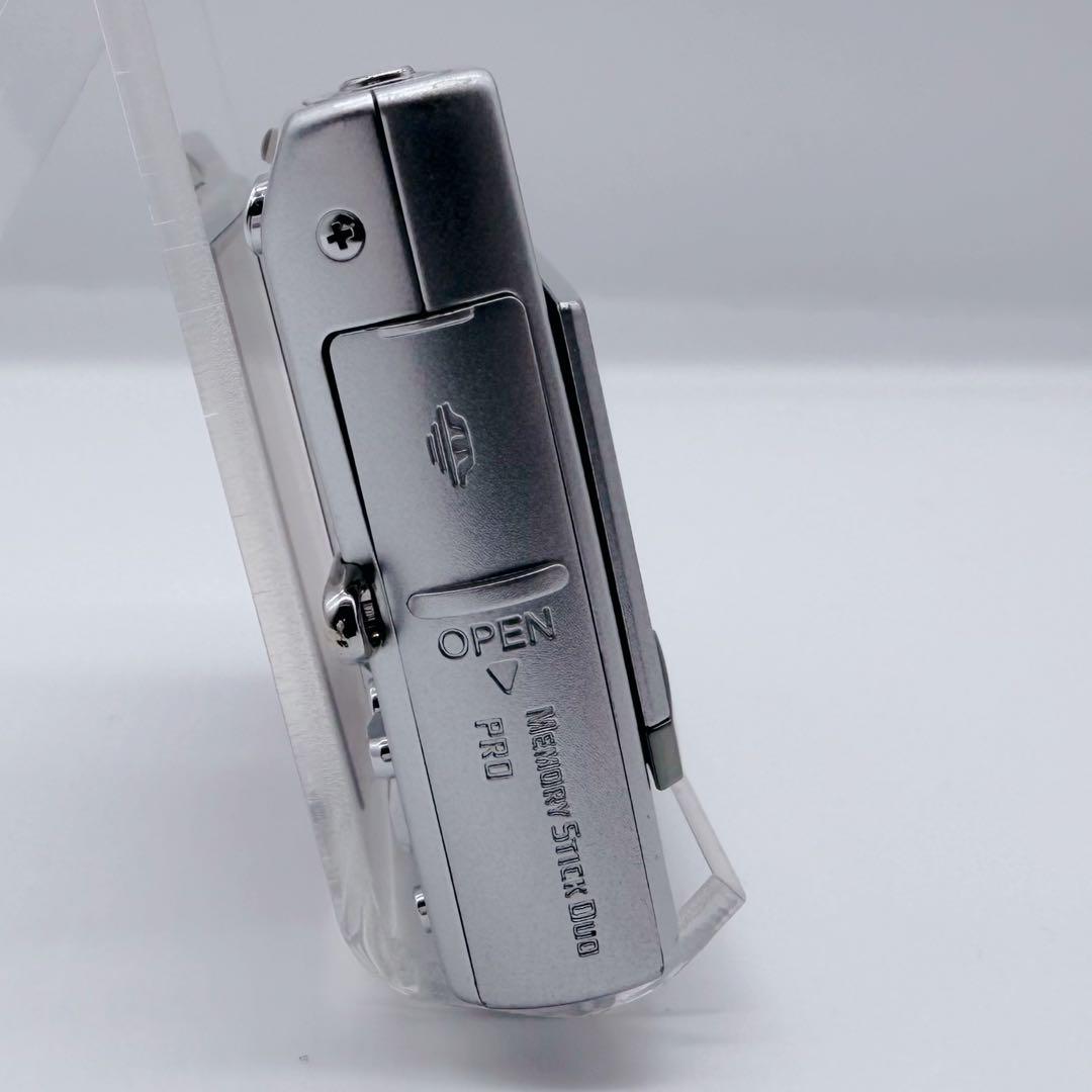 動作良好　SONY ソニー Cyber-Shot DSC-T9 コンデジ