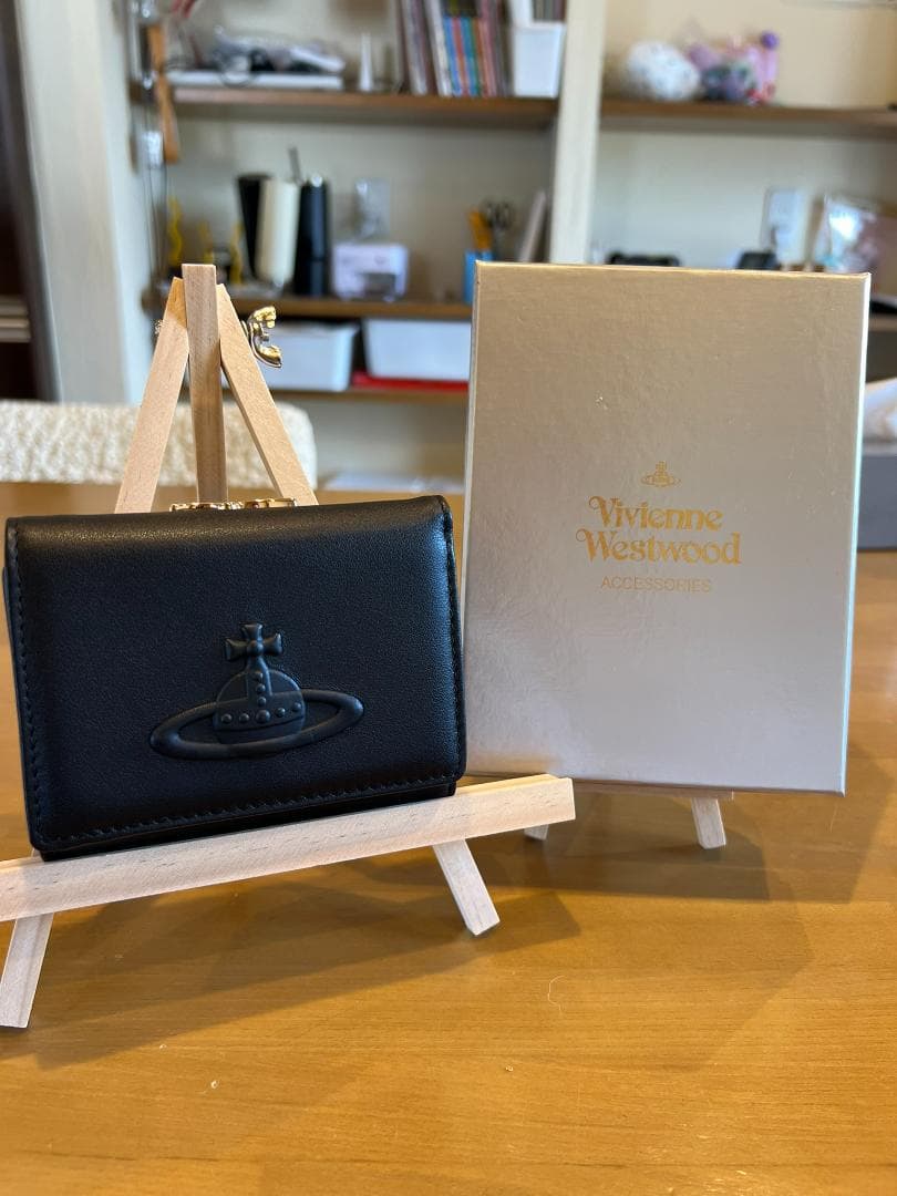 Vivien Westwood 黒レザー名刺入れ（３つ折り×がま口）