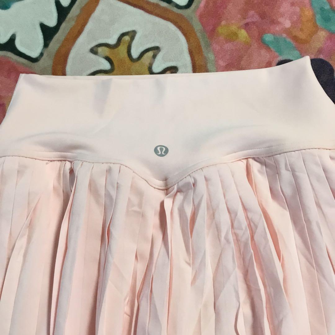 LULULEMON☆ サイズ4 ピンクのプリーツミニスカート