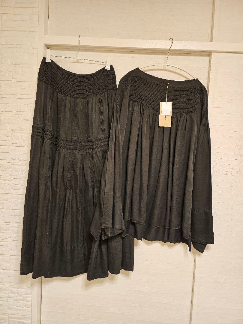 Curensologyシルクコットンボリュームピンタックブラウス&スカート