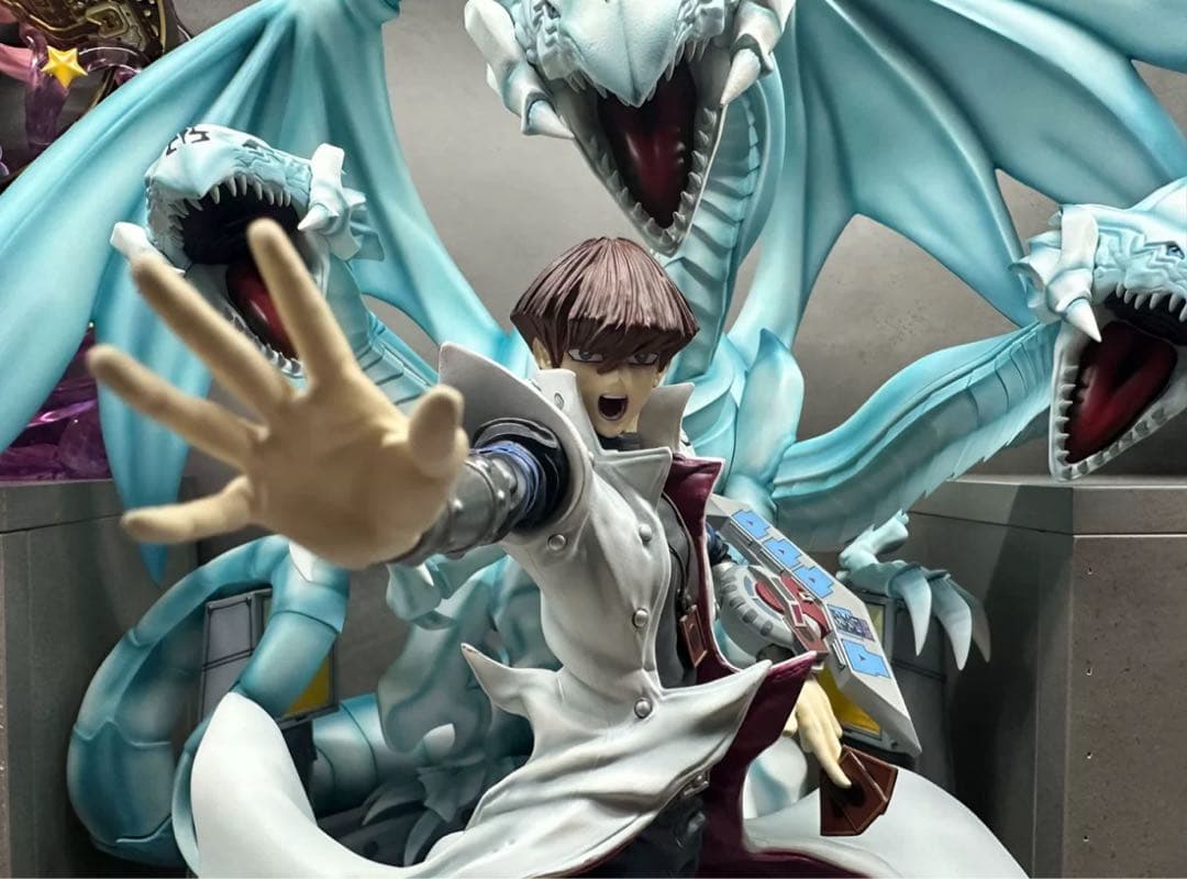 遊戯王 青眼の究極竜 ガレージキット ガレキ スタチュー ①