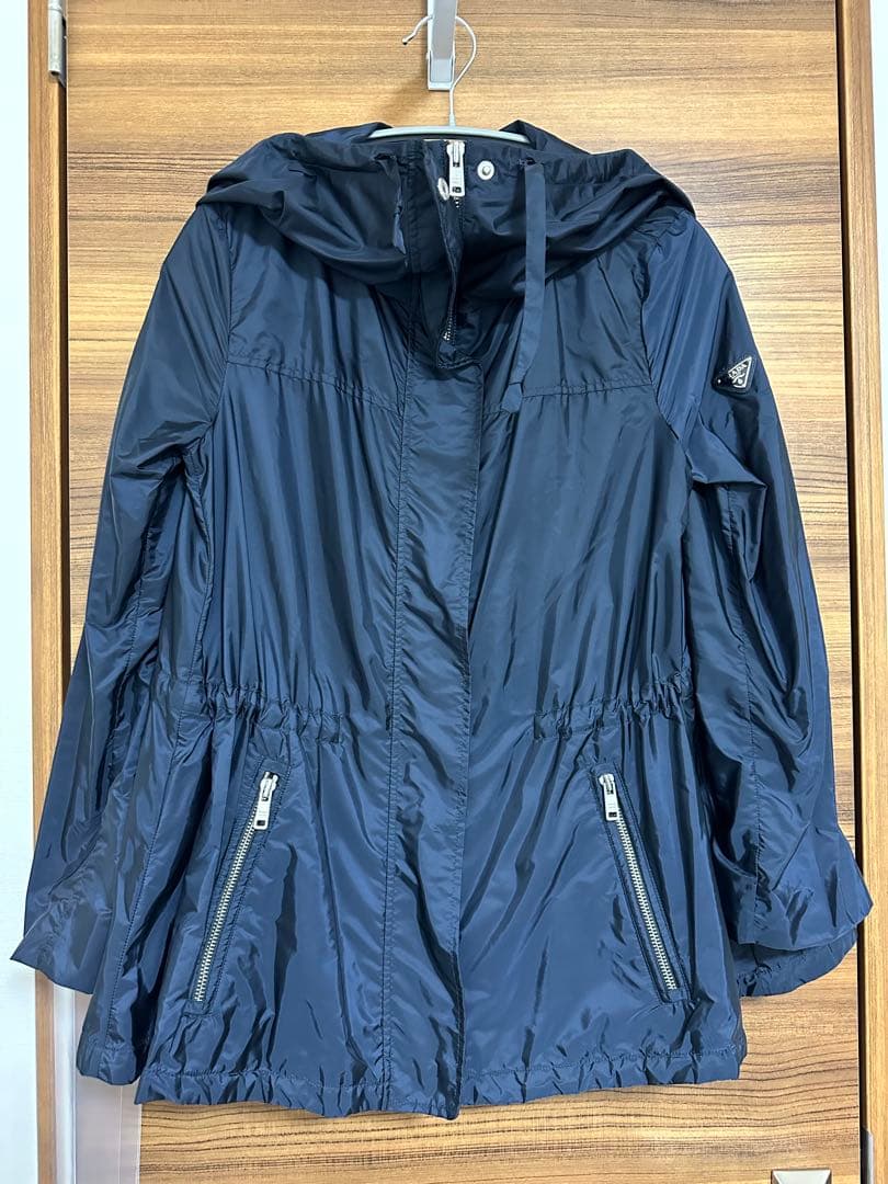 ルナルイ様　PRADA 38サイズ　ナイロンブルゾン