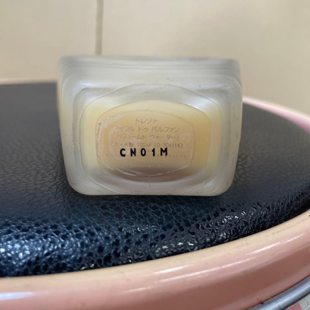 IK031 ヴォワル ドゥ パルファン パフューム ド ウォーター