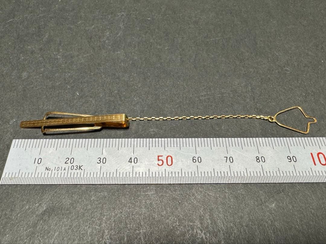 ぴ*の様 K18 刻印 タイピン チェーン付き / 不用品 現状渡し