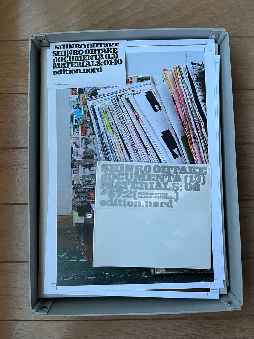 大竹伸朗、ドクメンタ13 マテリアルズ：01-07 ボックス・エディション