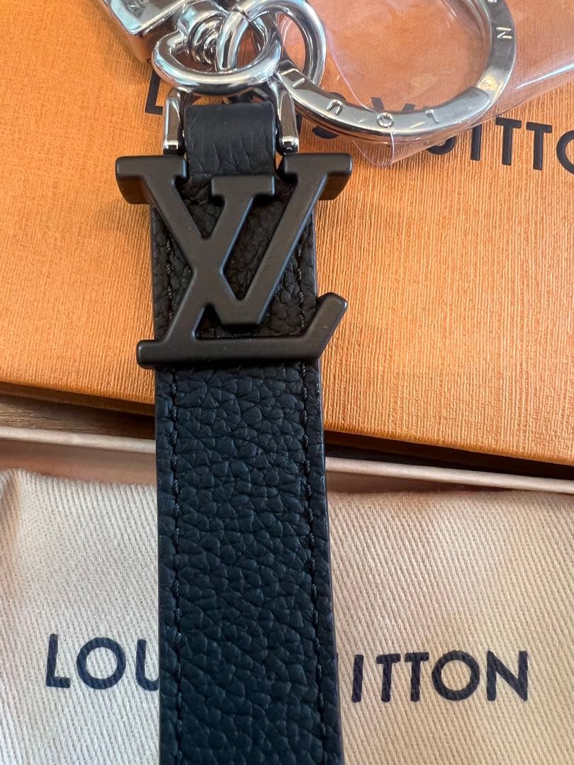 Louis Vuitton キーホルダー•ドラゴンヌ アエログラム