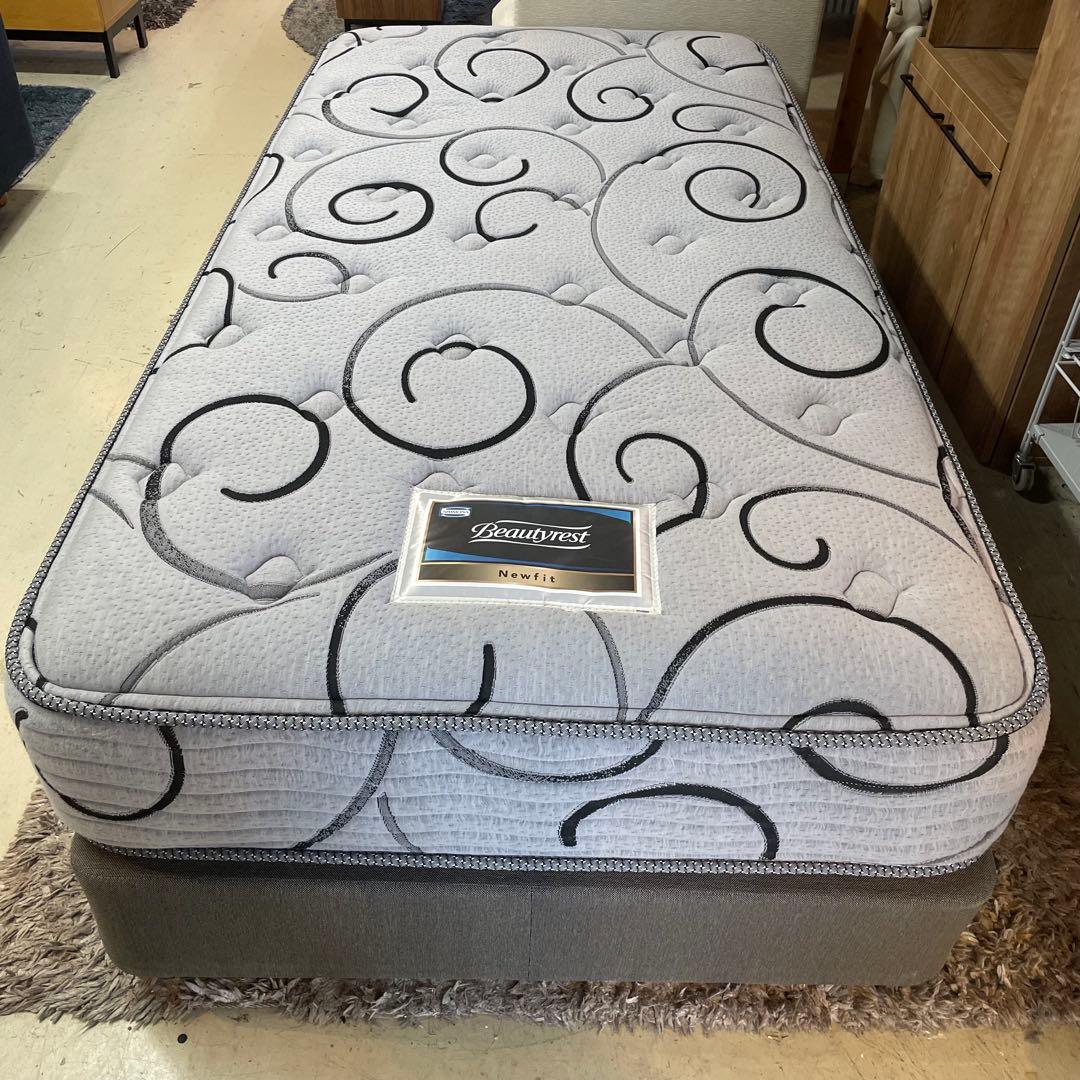 美品⭐️SIMMONS シモンズ　シングルベッド　Beautyrest 高級