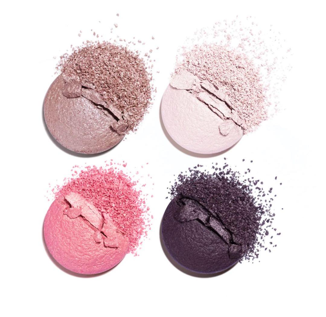 シャネル　アイシャドウ レ キャトル オンブル ティセカンボン ピンク