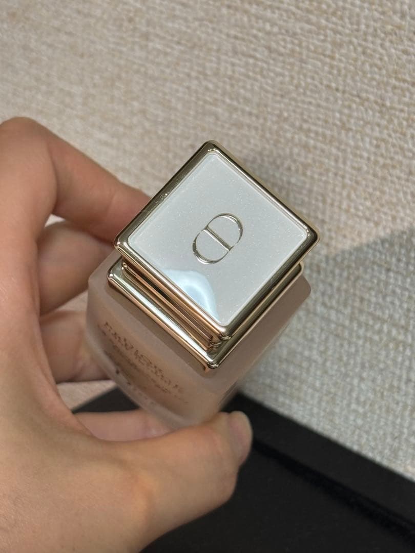 ディオール プレステージ ホワイト ル プロテクター UV ミネラル BB 00