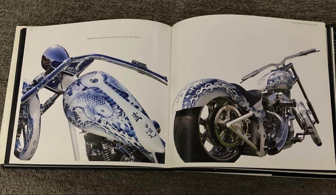 EXTREME MOTORCYCLE ART カスタムバイクのカラーの洋書写真集