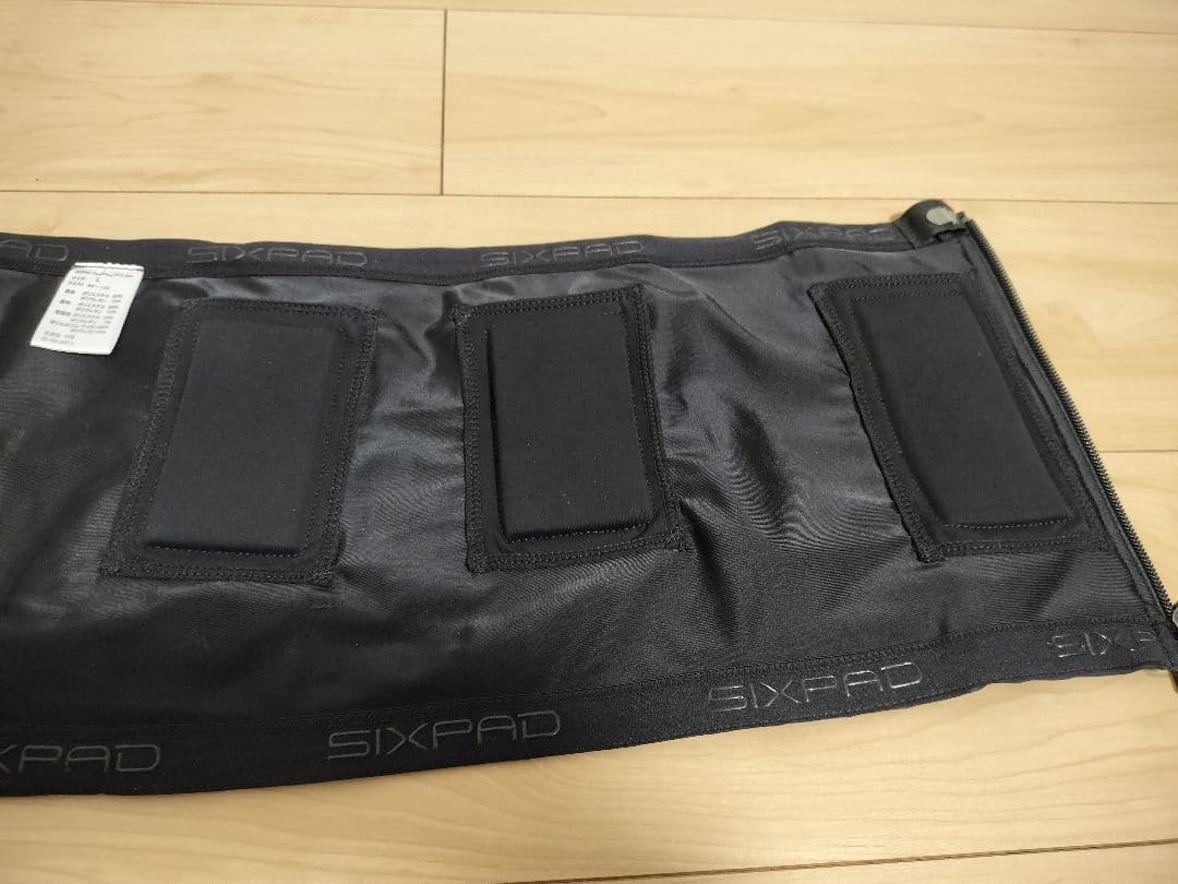 シックスパッド　コアベルト　Lサイズ コントローラー付き