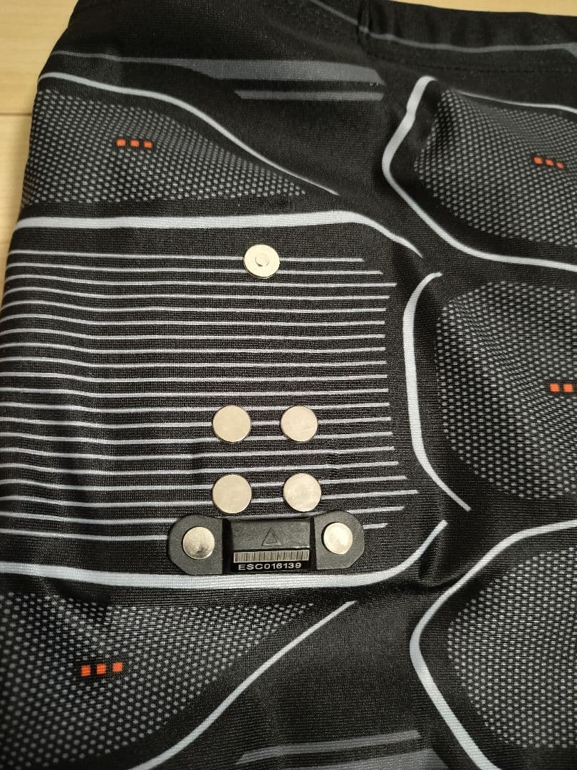 シックスパッド　コアベルト　Lサイズ コントローラー付き