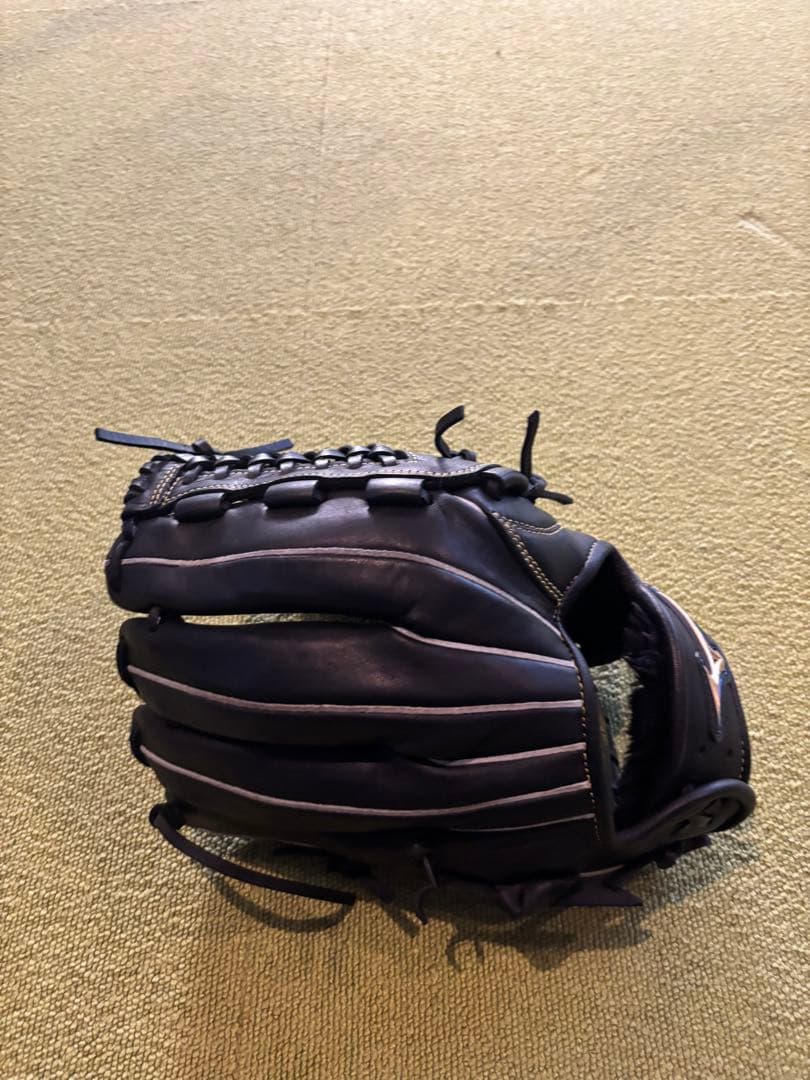 Mizuno セレクトナイン　軟式グローブ ブラック　湯揉み型付け済み