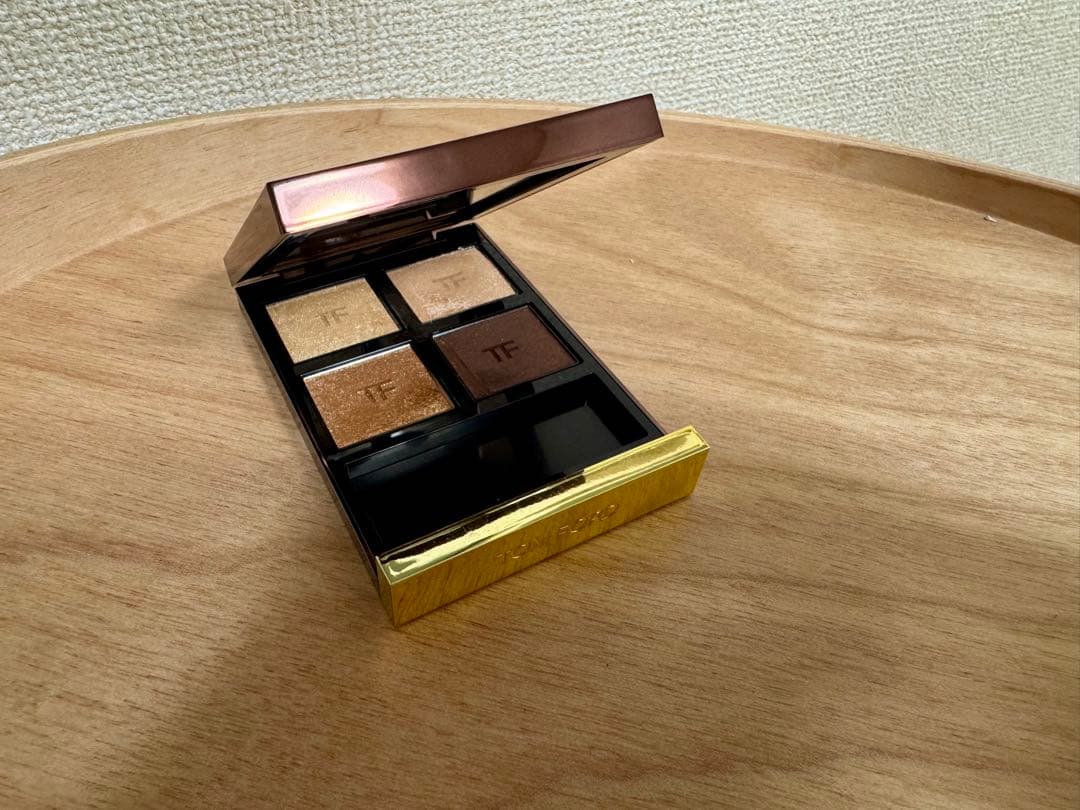 【トムフォード アイシャドウ　ピーチグラマー 48】