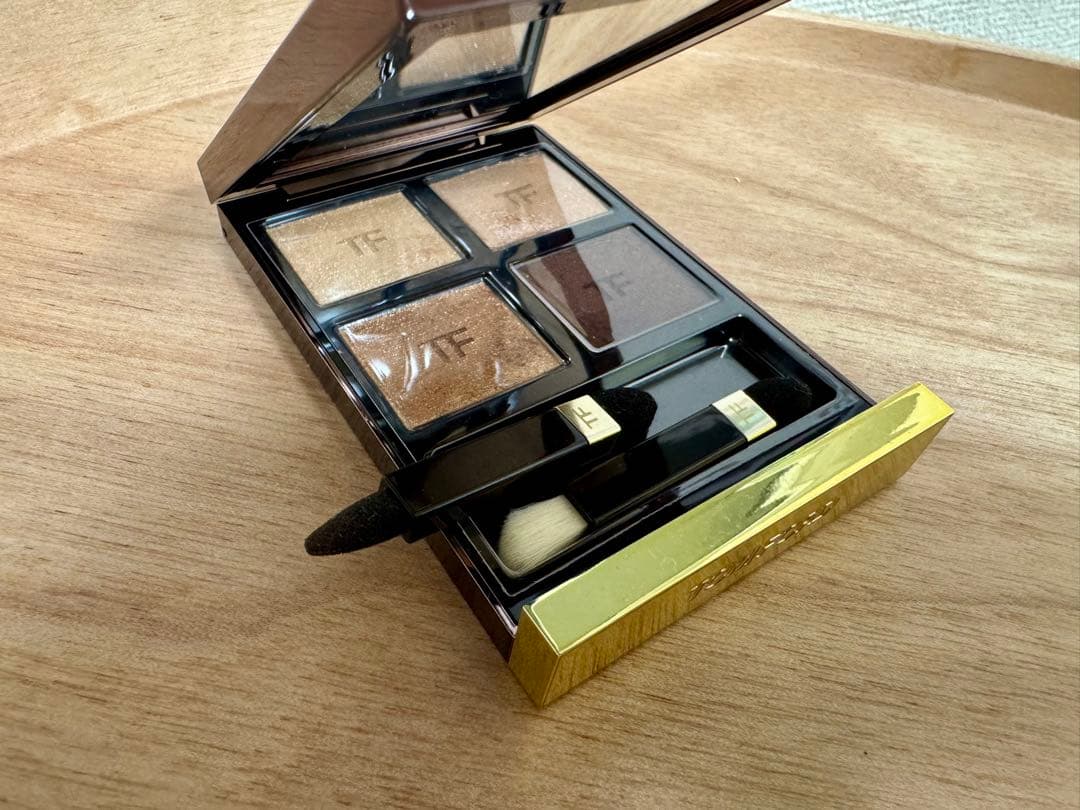 【トムフォード アイシャドウ　ピーチグラマー 48】
