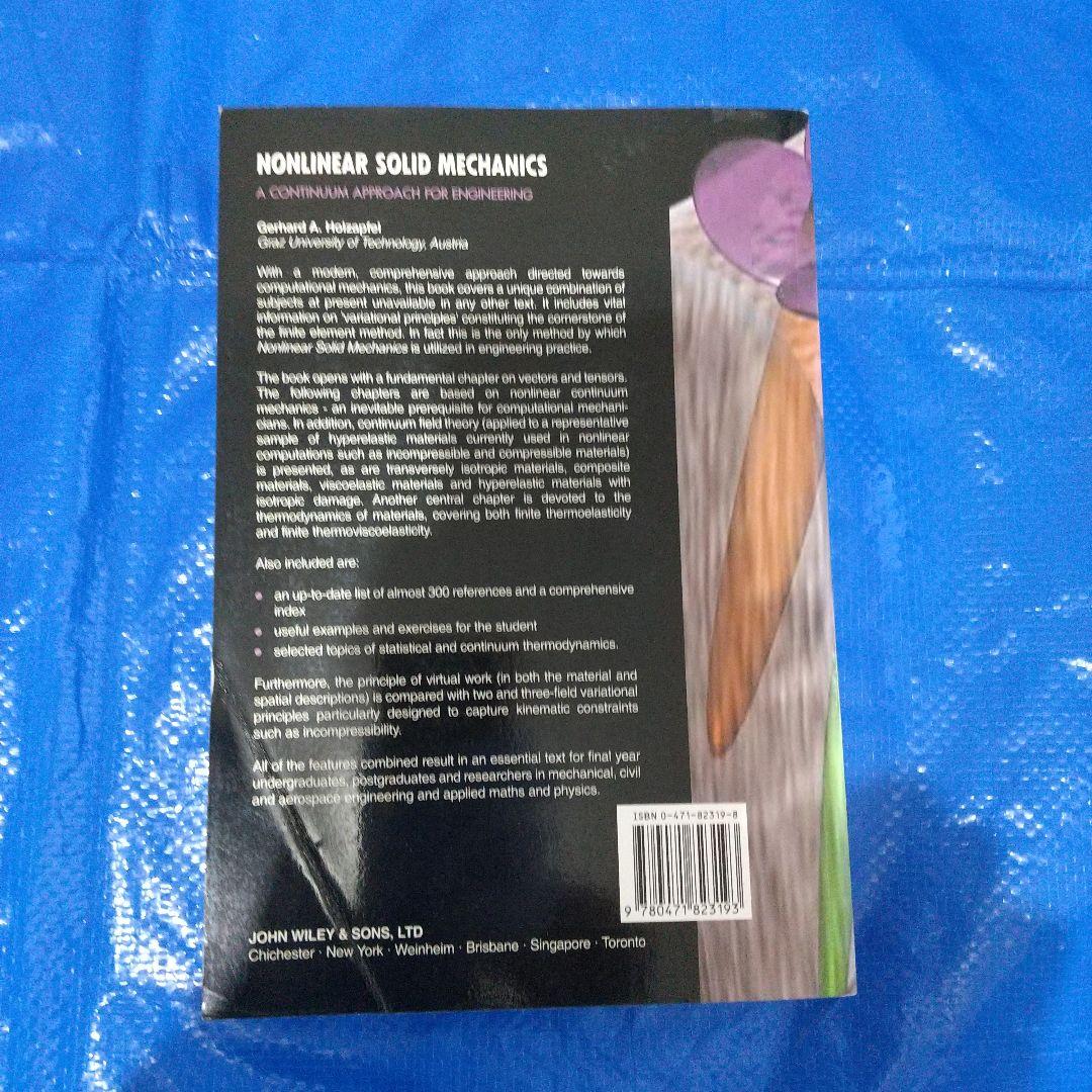 洋書 Nonlinear Solid Mechanics