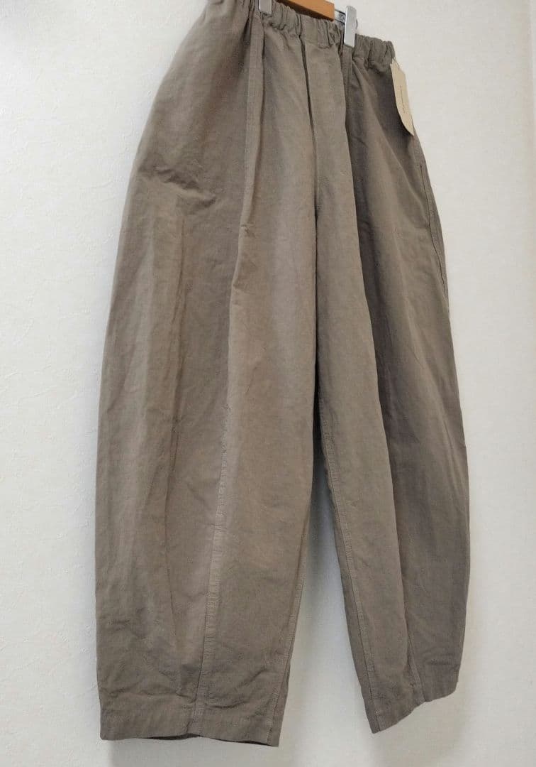 新品未使用　Curensologyカレンソロジー　コットンリネンドロストパンツ