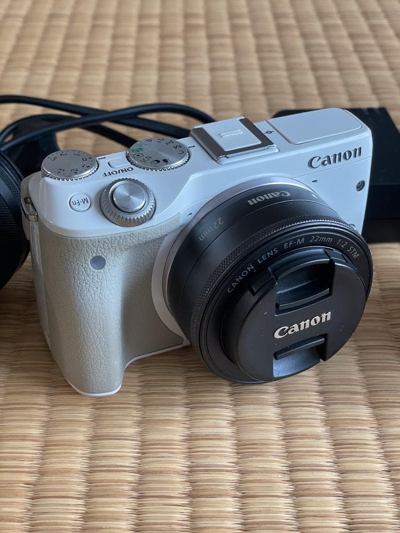 Canon EOS M3 ホワイト｜レンズ2本｜EF-EOS M アダプター